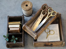 Cargar imagen en el visor de la galería, Caja de madera rectangular