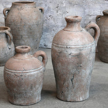 Cargar imagen en el visor de la galería, Jarron con una oreja M